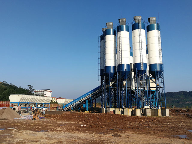 HZS120路橋(qiáo)混凝土攪(jiao)拌站